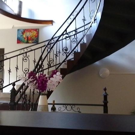 Telav Holl Hotel Telavi Buitenkant foto