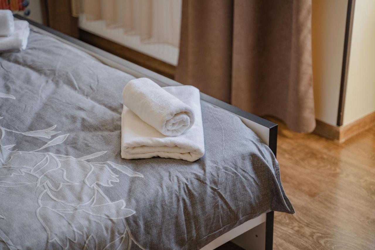 Telav Holl Hotel Telavi Buitenkant foto