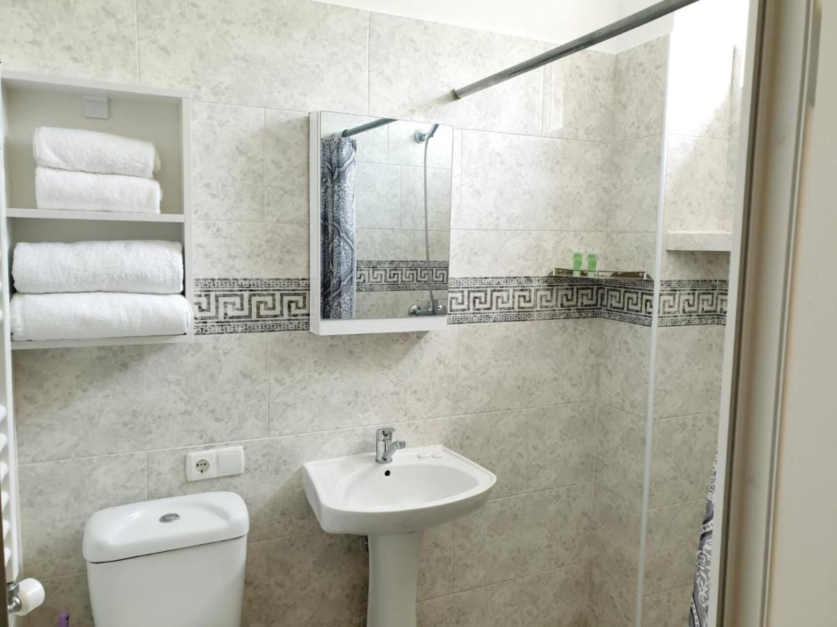 Telav Holl Hotel Telavi Buitenkant foto
