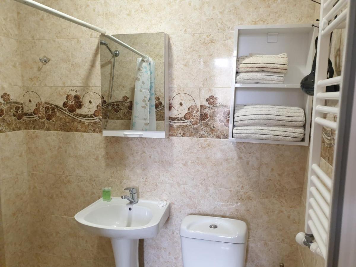 Telav Holl Hotel Telavi Buitenkant foto