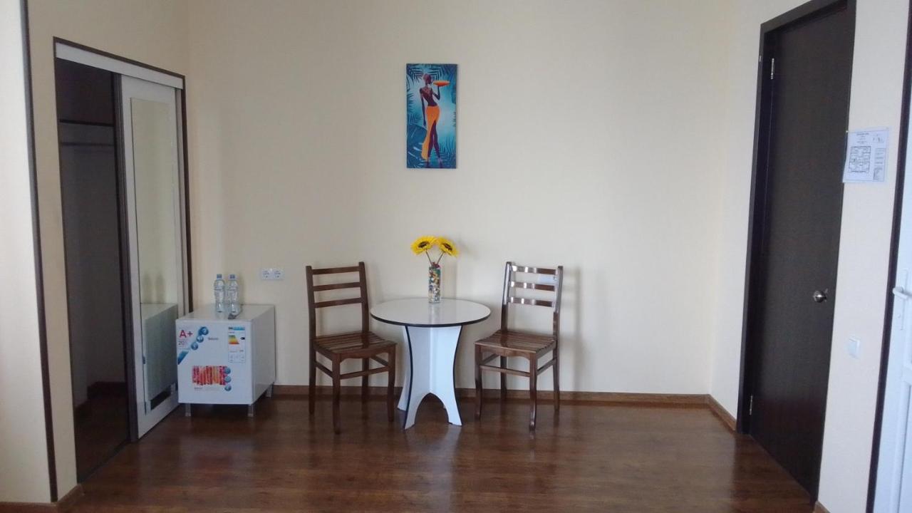 Telav Holl Hotel Telavi Buitenkant foto