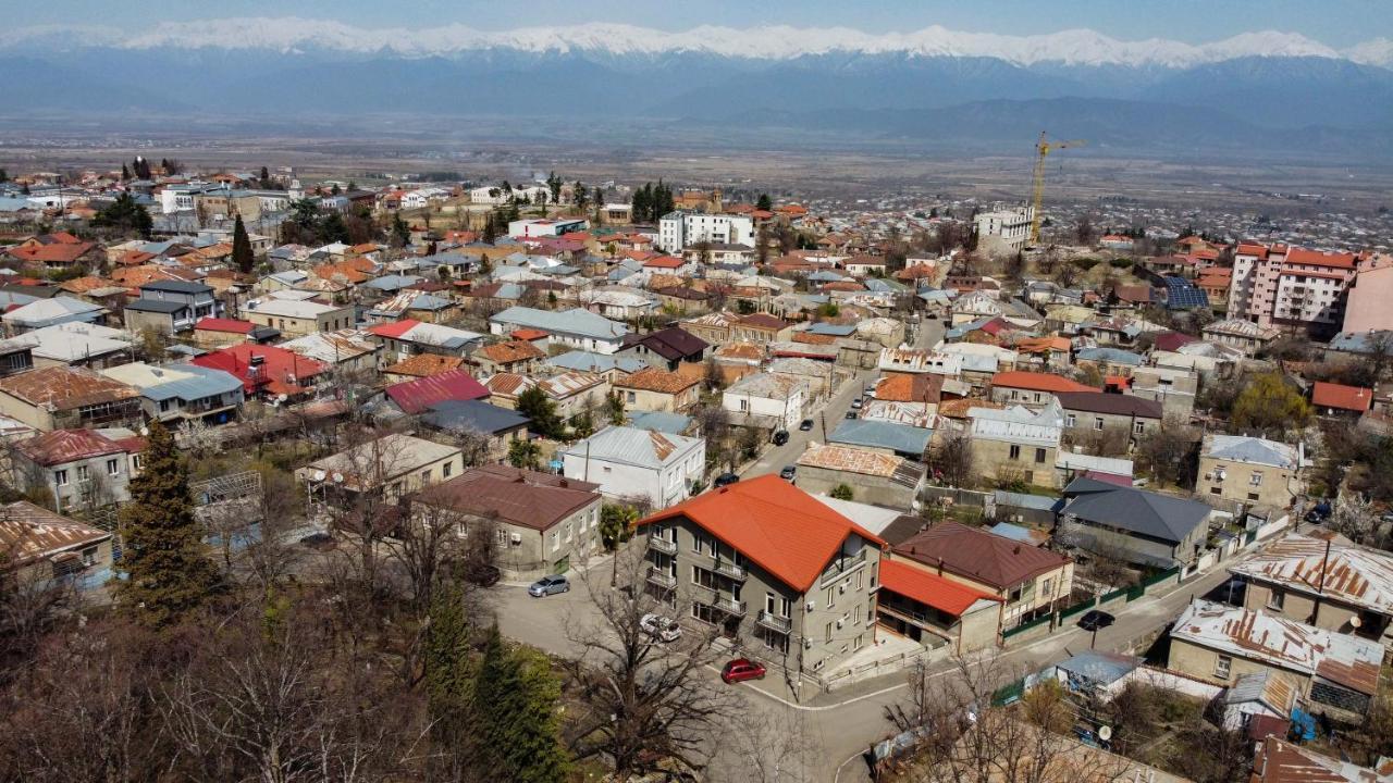 Telav Holl Hotel Telavi Buitenkant foto